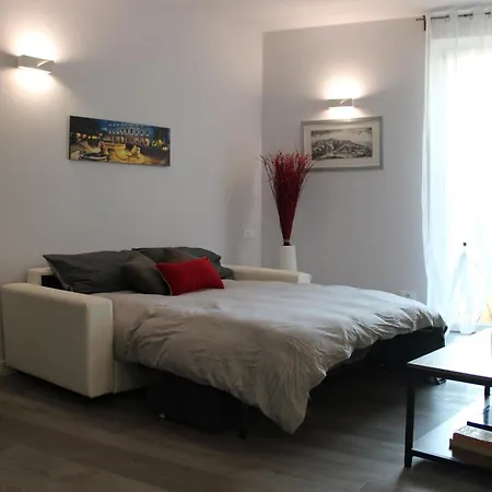 Casa Lalla In Centro Storico A בית נופש